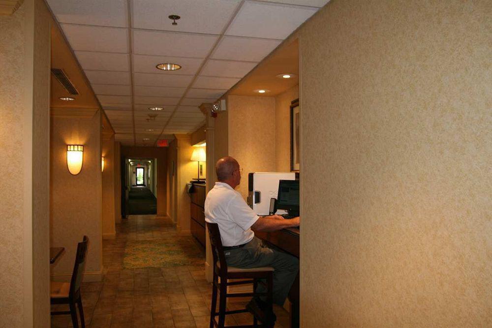 Hampton Inn Маунт Върнън Съоръжения снимка