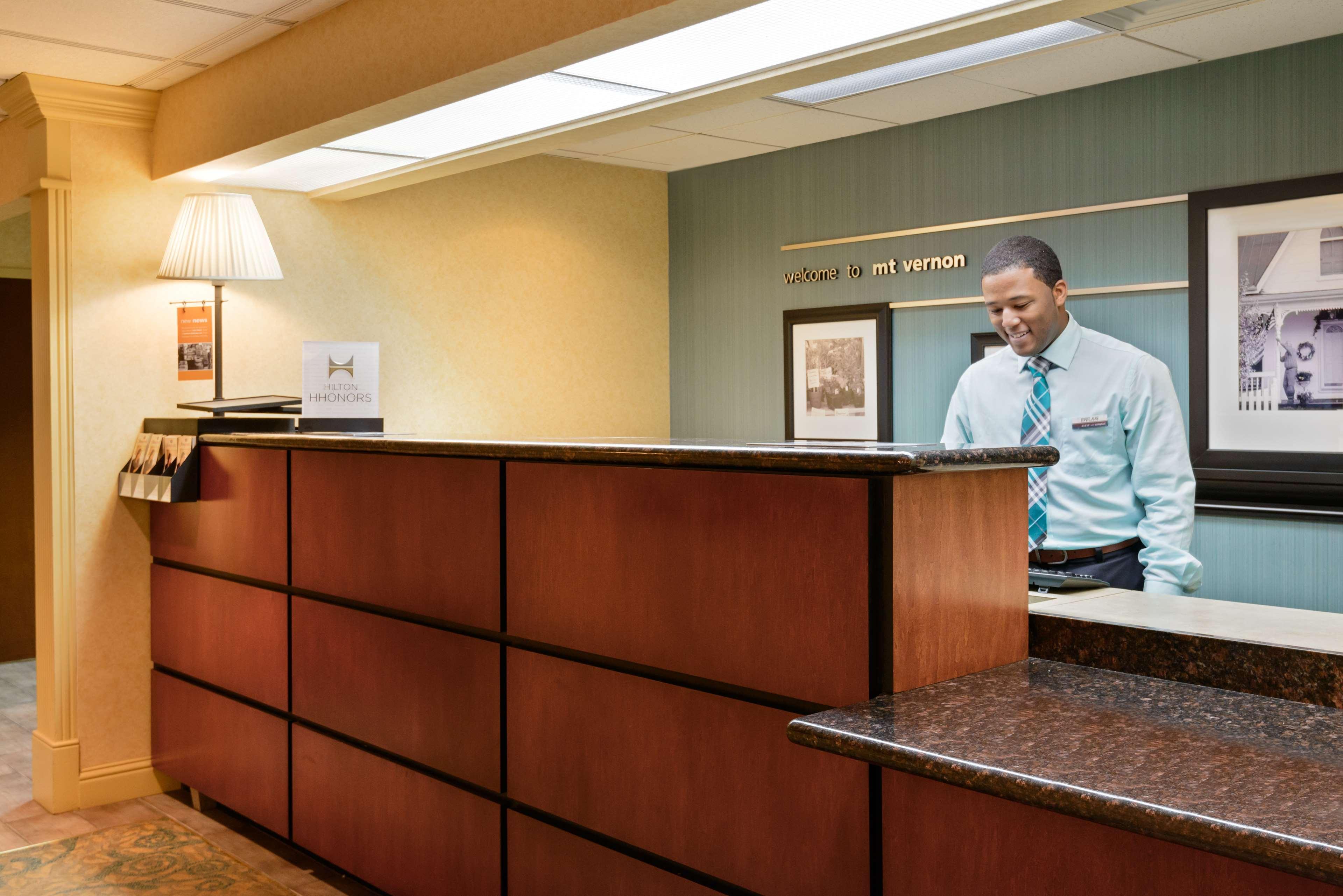 Hampton Inn Маунт Върнън Екстериор снимка