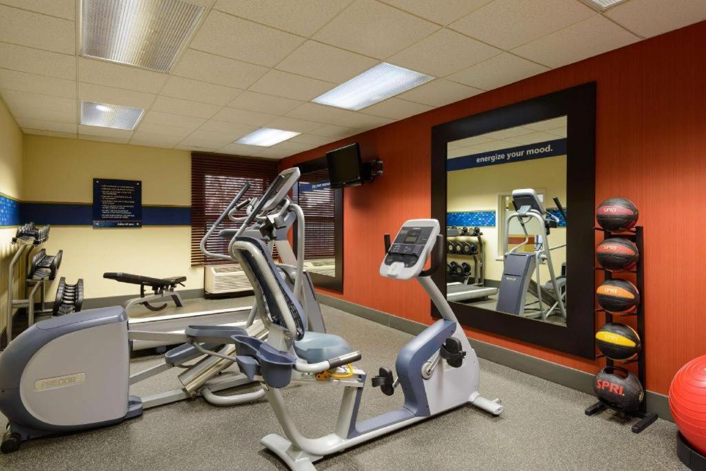 Hampton Inn Маунт Върнън Екстериор снимка